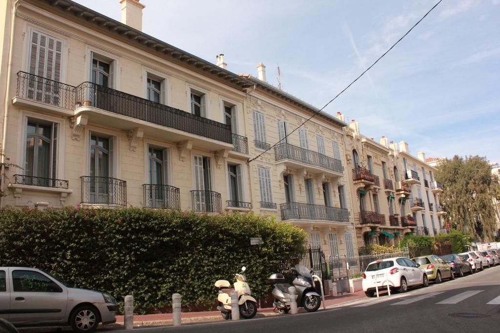 Appart'Hotel Art Deco Cannes Bilik gambar